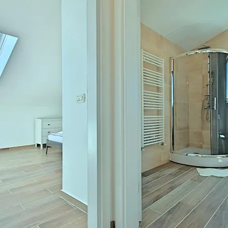 Apartment Mima